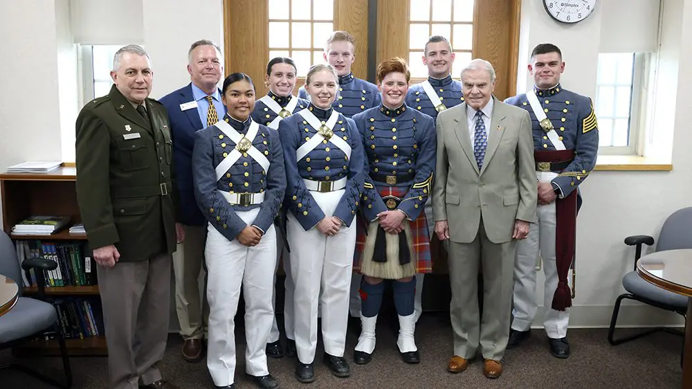 Gen. Peay, David Prasnicki, and Gen. Moreschi standing with cadets