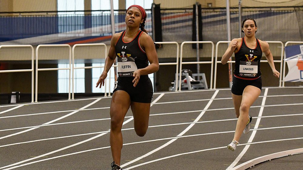 Track runner running