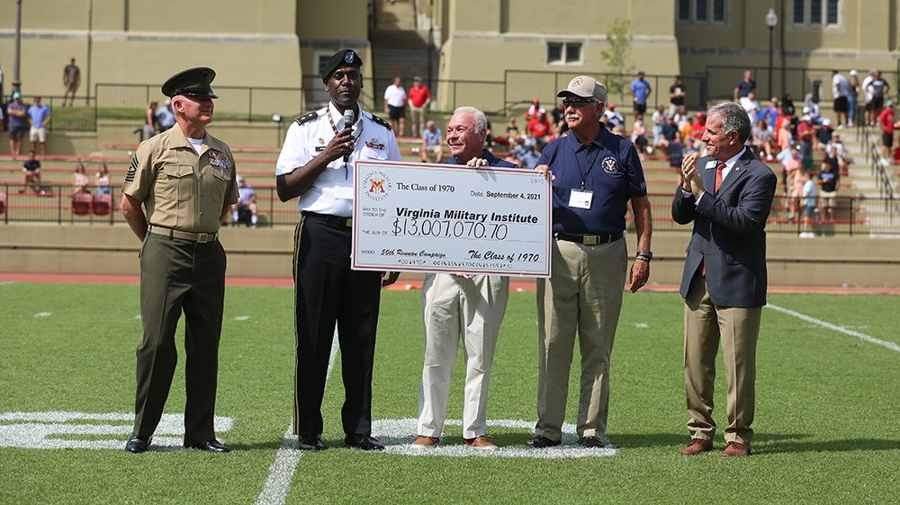Maj. Gen. Wins '85 speaking as Tom Zarges '70 presents check from Class of 1970 to the Institute