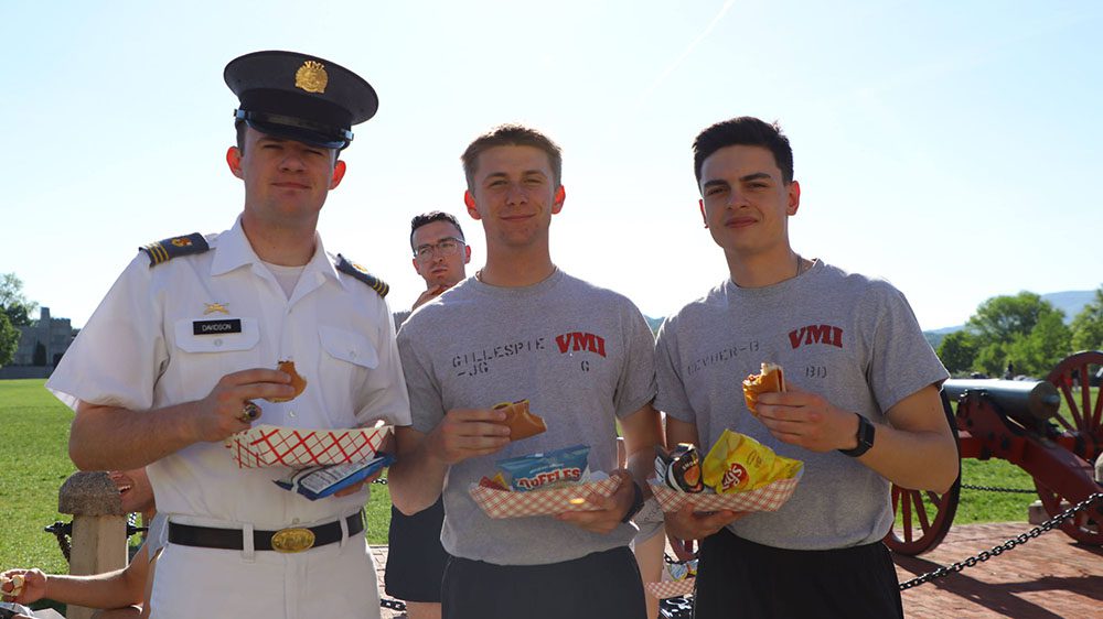 Class of ’25 First Class BBQ