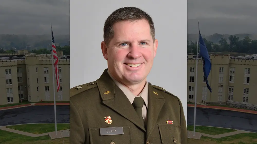 Smiling photo of Dallas Clark '99